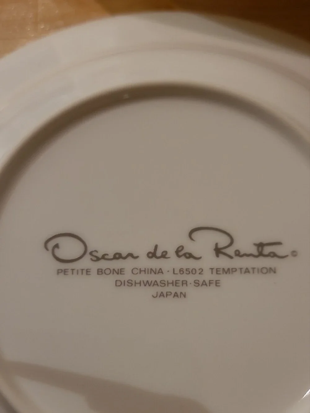 Oscar De La Renta 4 Soup Plates